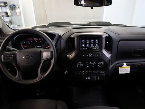 New 2026 Chevrolet Silverado 1500 Custom Trail Boss AWD/4WD image 10