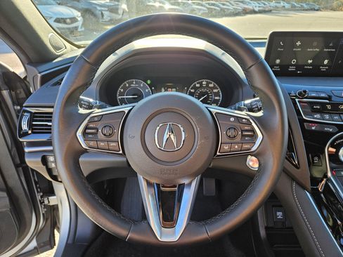 Used 2025 Acura RDX SH-AWD image 25