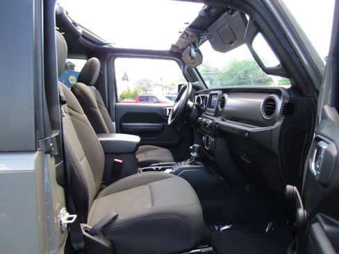 Used 2023 Jeep Wrangler Sport AWD/4WD image 22