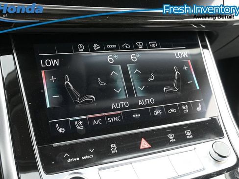 Used 2022 Audi Q7 3.0T Prestige AWD/4WD image 16