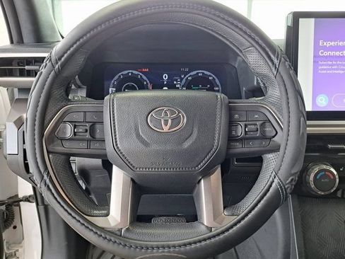 Used 2024 Toyota Tacoma TRD Off-Road AWD/4WD image 10
