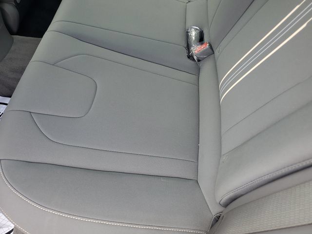 Used 2023 Hyundai Elantra SEL FWD image 14