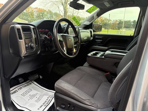 Used 2018 Chevrolet Silverado 1500 LT w/ All Star Edition image 19