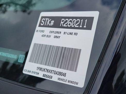 Used 2026 Ford Explorer ST-Line w/ ST-Line Street Pack RWD image 30