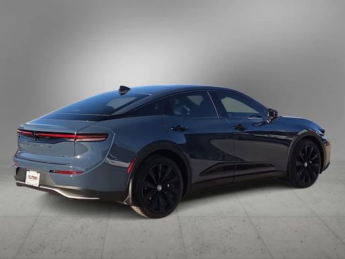 Used 2026 Toyota Crown Nightshade image 8