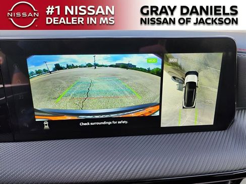 New 2025 Nissan Kicks SR w/ SR Premium Package AWD/4WD image 4