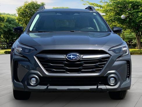 Used 2024 Subaru Outback Premium AWD/4WD image 2