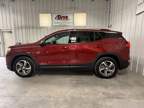 Used 2019 GMC Terrain SLT w/ Preferred Package AWD/4WD image 14