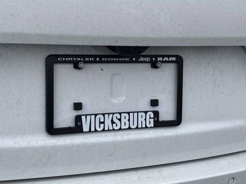 New 2026 Jeep Grand Cherokee L Limited w/ Limited Altitude Package image 38