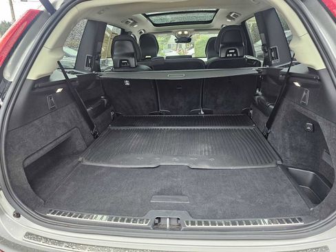 Used 2023 Volvo XC90 B6 Core w/ Protection Package Premier image 16