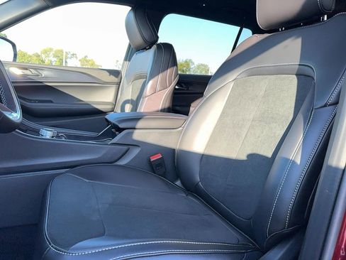 New 2025 Jeep Grand Cherokee L Altitude image 14