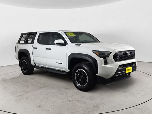Used 2024 Toyota Tacoma TRD Off-Road w/ TRD Off Road Upgrade Package image 7