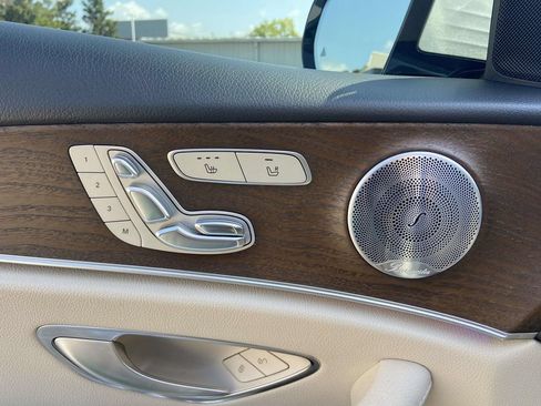 Used 2017 Mercedes-Benz E 300 4MATIC image 15