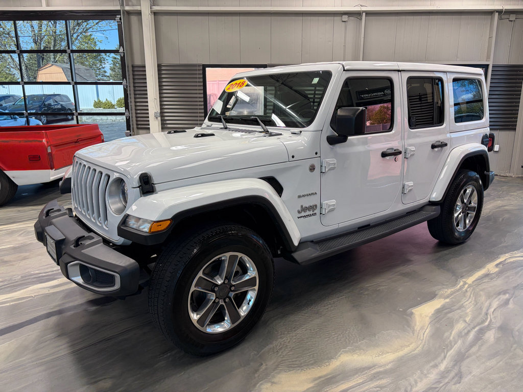 Used 2018 Jeep Wrangler Unlimited Sahara w/ Uconnect 4C Nav & Sound Group AWD/4WD image 34