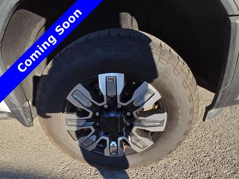 Used 2024 GMC Sierra 3500 Denali w/ Denali Reserve Package image 9