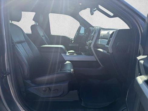 Used 2022 Ford F250 Lariat w/ Black Appearance Package AWD/4WD image 27