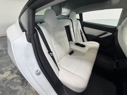 Used 2021 Tesla Model 3 Standard Range Plus RWD image 16