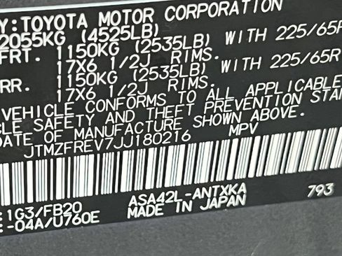 Used 2018 Toyota RAV4 LE FWD image 26
