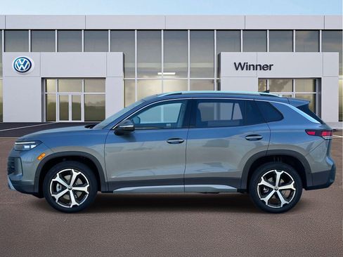 New 2026 Volkswagen Tiguan SE AWD/4WD image 2