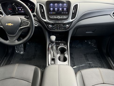 Used 2023 Chevrolet Equinox Premier image 21
