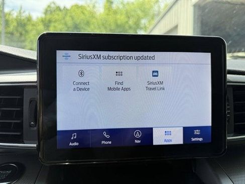 Used 2022 Ford Explorer XLT w/ Equipment Group 202A RWD image 17
