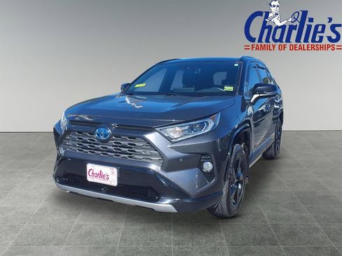 Used 2019 Toyota RAV4 XSE image 1