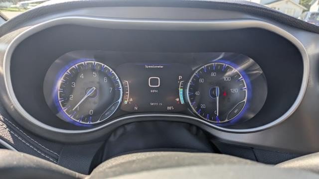 Used 2021 Chrysler Pacifica Touring-L AWD/4WD image 23