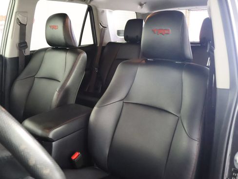 Used 2020 Toyota 4Runner Venture w/ Moonroof Package AWD/4WD image 24