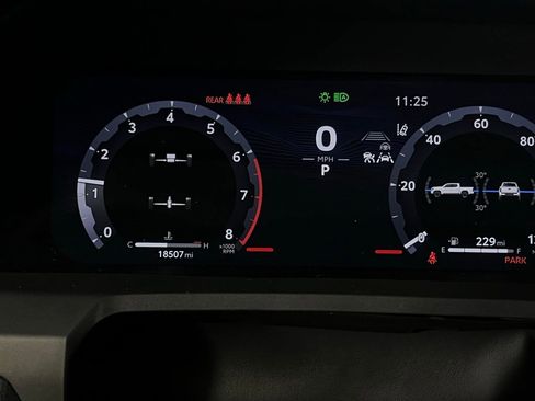 Used 2025 Toyota Tacoma TRD Sport image 19