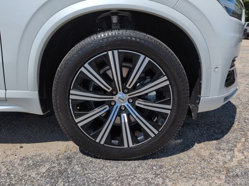 Used 2023 Volvo XC90 B6 Plus w/ Protection Package AWD/4WD image 9