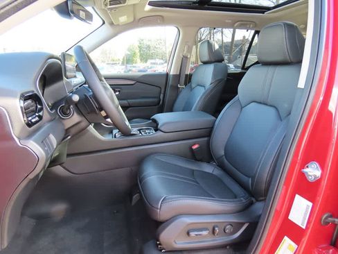 New 2026 Honda Pilot Touring image 14