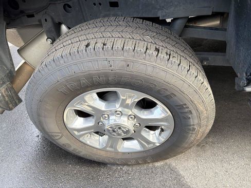 Used 2025 RAM 2500 Big Horn AWD/4WD image 10