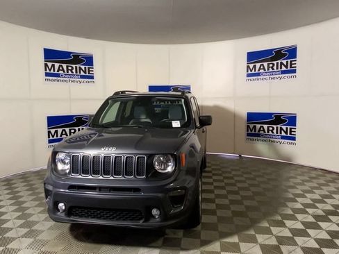 Used 2022 Jeep Renegade Latitude w/ Convenience Group AWD/4WD image 5
