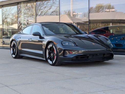 New 2025 Porsche Taycan 4S image 7