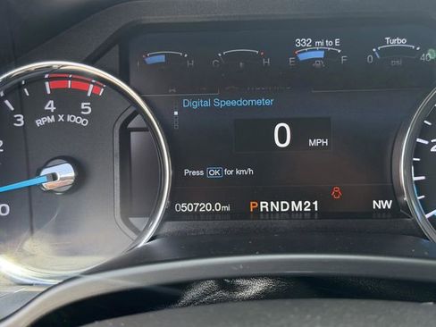Used 2019 Ford F250 Lariat w/ Lariat Ultimate Package AWD/4WD image 34