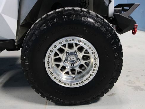 Used 2021 Jeep Gladiator Mojave AWD/4WD image 30