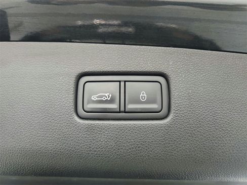 Used 2022 Genesis GV70 2.5T w/ Select Package image 31