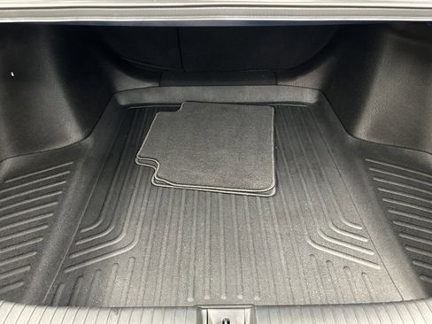 Used 2023 Honda Accord EX image 15