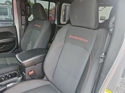Used 2018 Jeep Wrangler Unlimited Rubicon AWD/4WD image 14