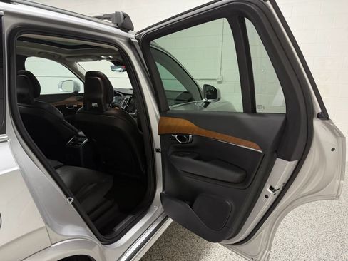 Used 2021 Volvo XC90 T8 Inscription Expression w/ Climate Package AWD/4WD image 56