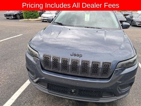 Used 2021 Jeep Cherokee Latitude AWD/4WD image 2