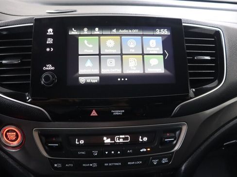 Used 2020 Honda Pilot EX image 11