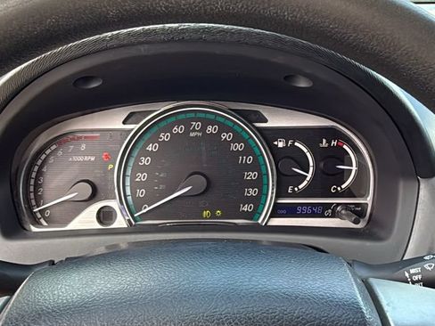 Used 2013 Toyota Venza LE FWD image 25