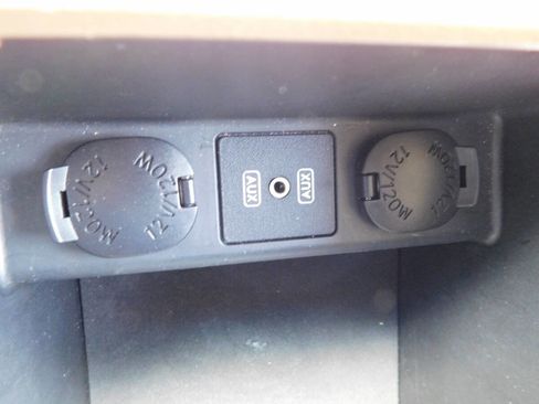 Used 2008 Subaru Tribeca Limited image 18