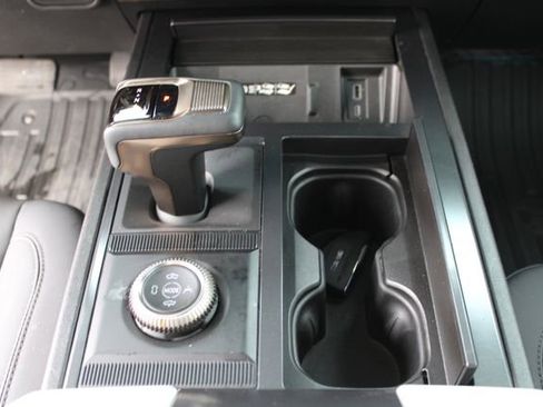 Used 2024 GMC Hummer EV 3X w/ LPO, Illumination Package image 23