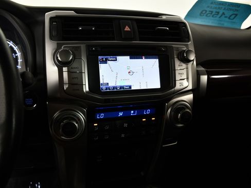 Used 2018 Toyota 4Runner Limited w/ Convenience Package AWD/4WD image 26
