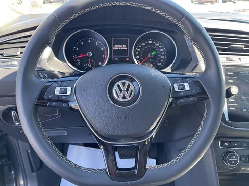Used 2021 Volkswagen Tiguan SE w/ 3rd Row Seat Package image 6