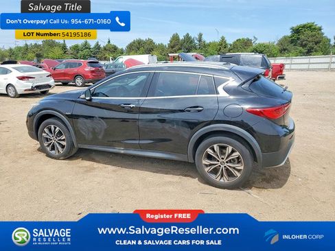 Used 2017 INFINITI QX30 Premium w/ Navigation Package AWD/4WD image 3