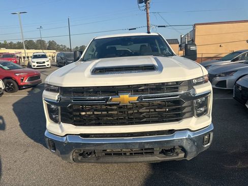 Used 2025 Chevrolet Silverado 2500 LT w/ Convenience Package AWD/4WD image 2