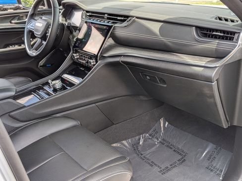 Certified 2021 Jeep Grand Cherokee L Overland w/ Luxury Tech Group IV image 40